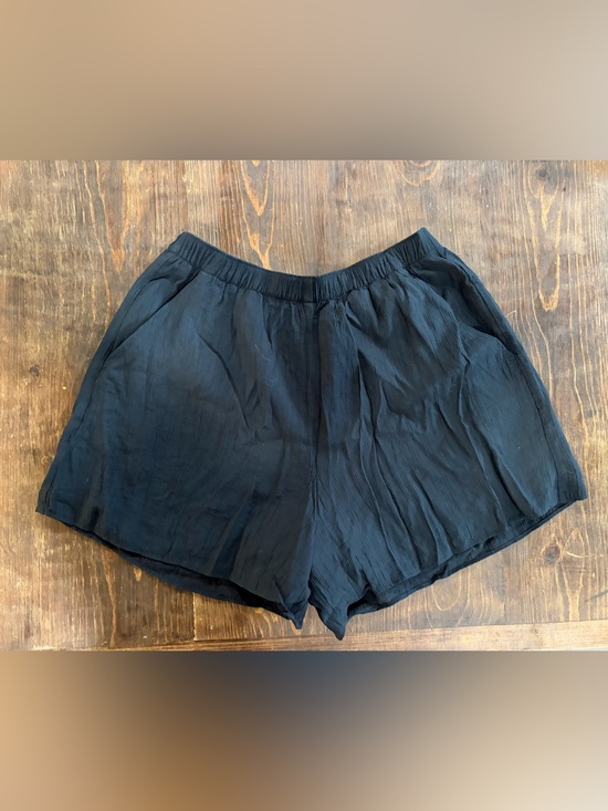 Abercrombie & Fitch Pants - Abercrombie & Fitch Black Elastic-Waist Women's Shorts
